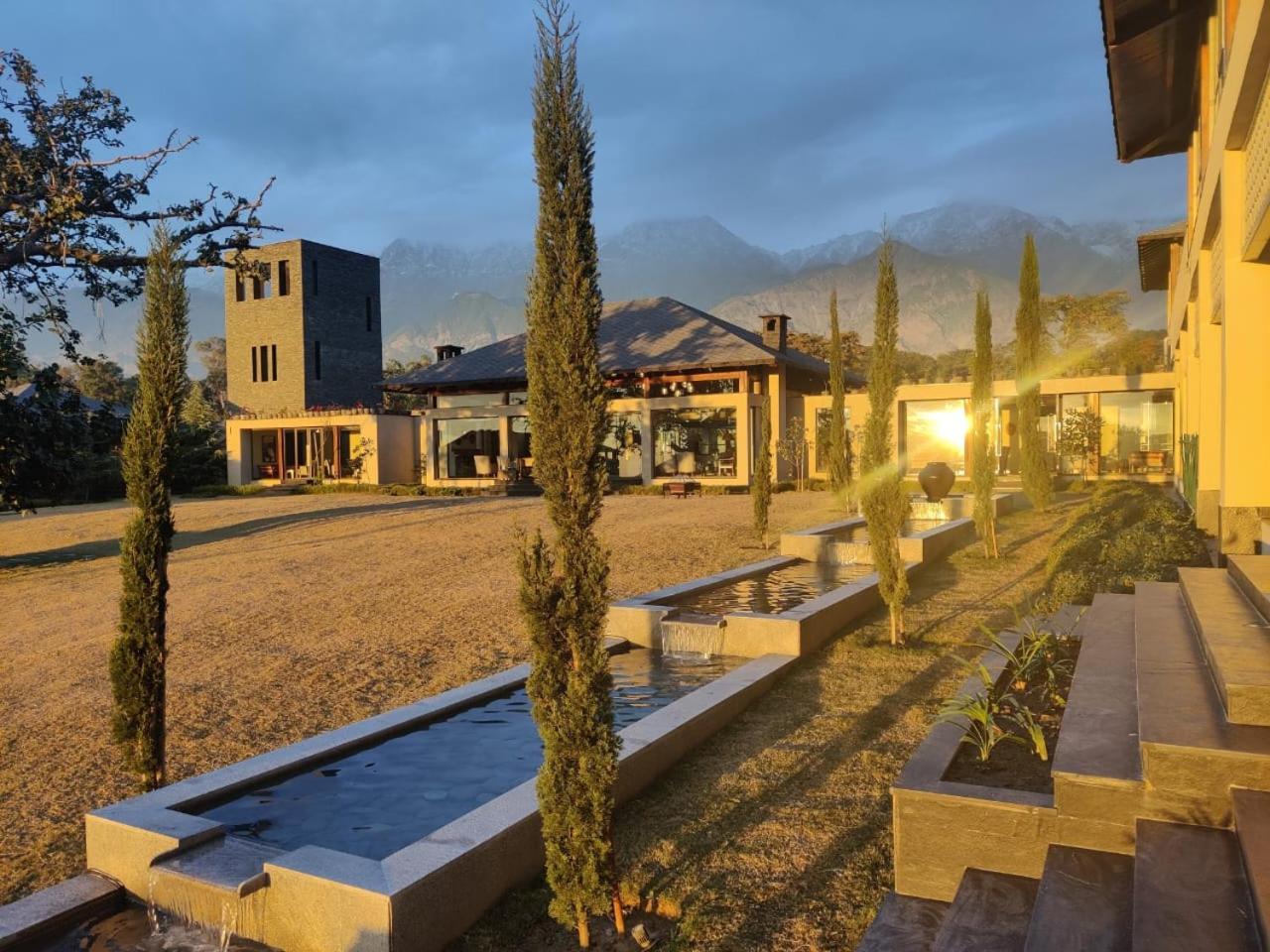 Storii By Itc Hotels, Amoha Retreat דרמסאלה מראה חיצוני תמונה